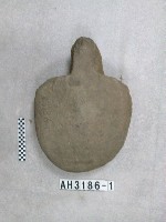 藏品(有肩單石)的圖片